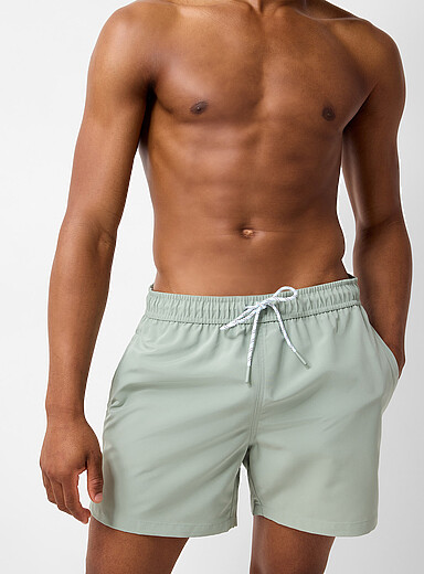 Simons: Le maillot short couleur unie Vert assorti pour homme