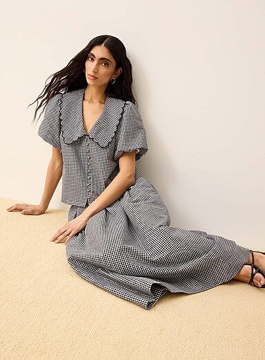 Peter Pan collar balloon-sleeve seersucker blouse