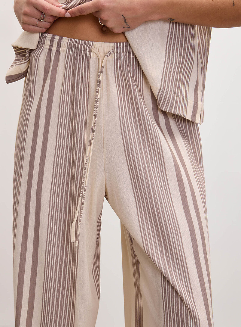 Ic&ocirc;ne: Le pantalon large l&eacute;ger tricot piqu&eacute; Brun &agrave; motifs pour femme