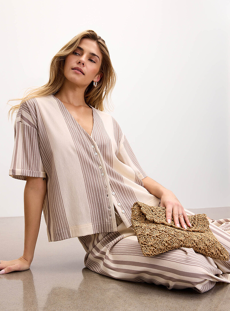 Ic&ocirc;ne: La blouse carr&eacute;e col V tricot piqu&eacute; Vert &agrave; motifs pour femme