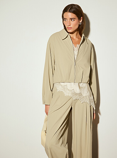 Ic&ocirc;ne Sand Pleated-waist stretch cropped jacket for women