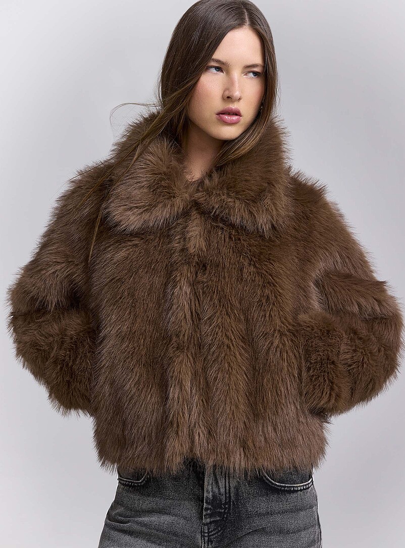 La Veste Courte Fausse Fourrure Longue Twik Simons la-veste-courte-fausse-fourrure-longue-twik-simons