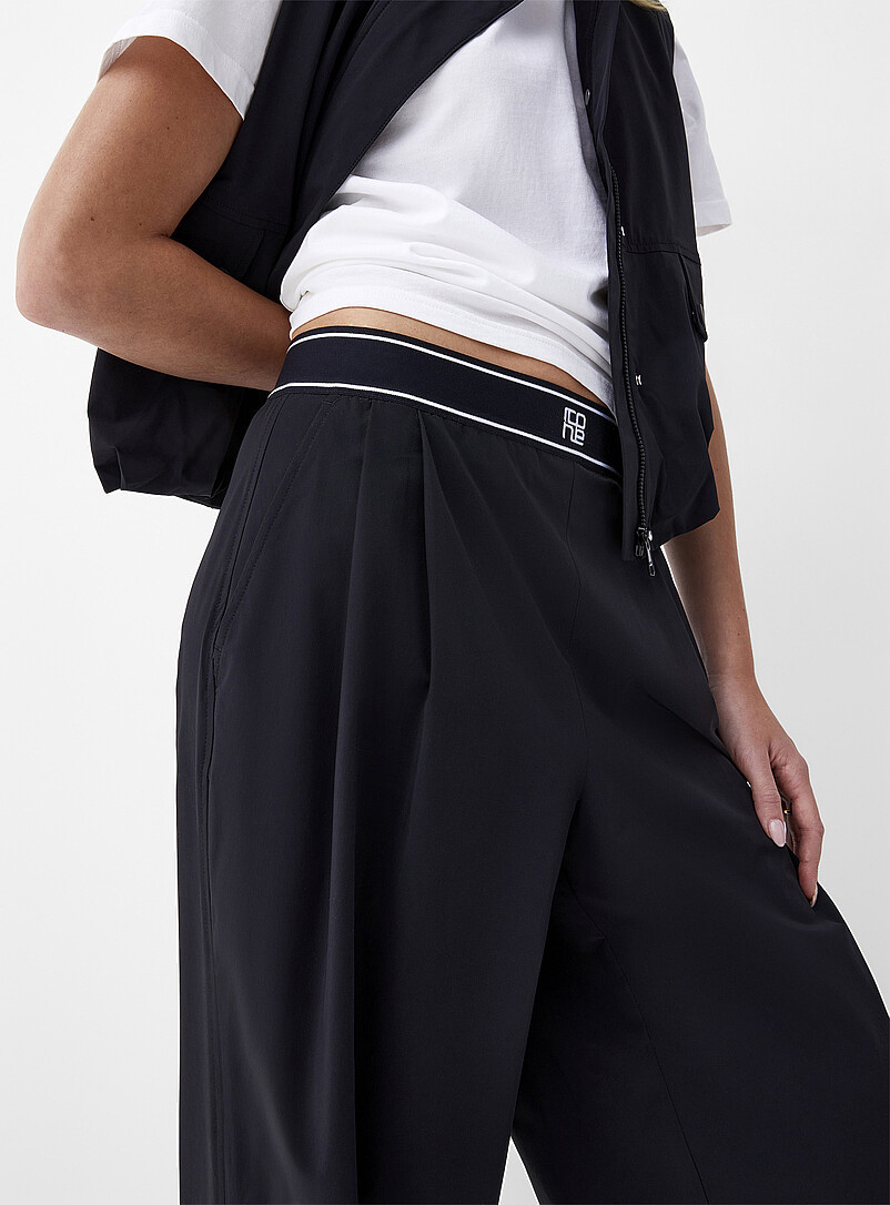 Ic&ocirc;ne Brown Elastic waist pleated nylon pant for women