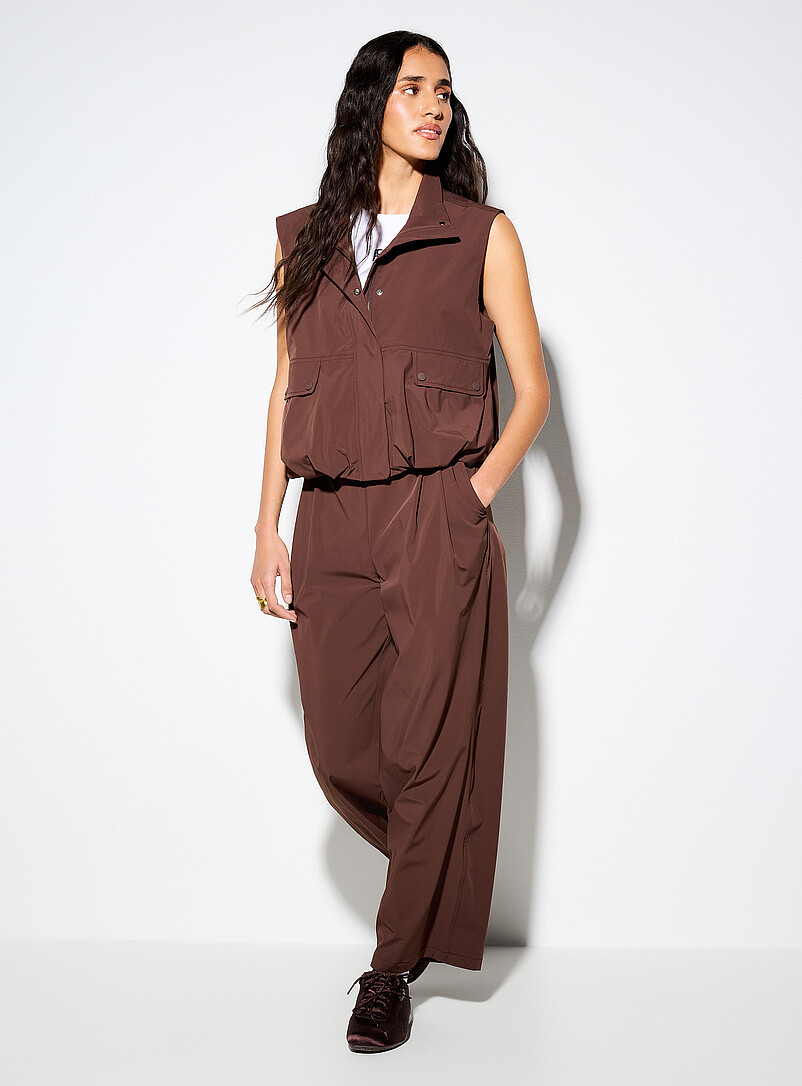 Ic&ocirc;ne: La veste bulle sans manches toile extensible Brun pour femme