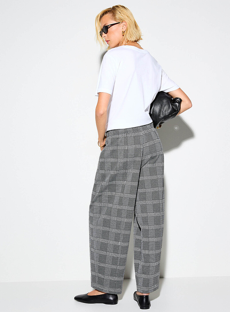 Ic&ocirc;ne: Le pantalon l&eacute;ger ballon taille &eacute;lastique Noir pour femme