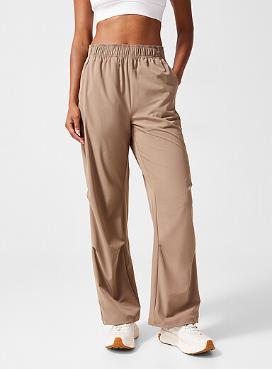 Le pantalon parachute toile extensible