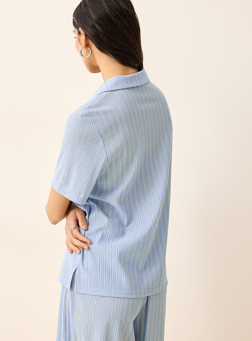 Piqué knit notched collar boxy-fit blouse product image 2