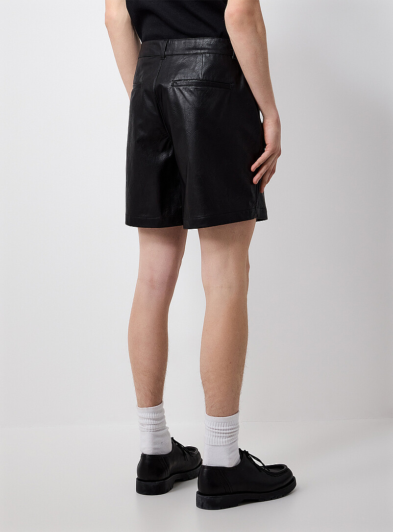 Faux-leather short Inseam: 6" (15.5 cm) product image 3