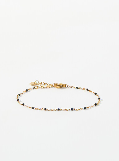 Delicate bead bracelet