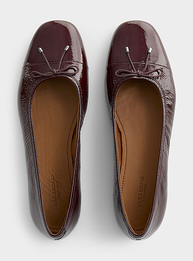 Vagabond Shoemakers: La ballerine Jolin cuir cerise verni Bourgogne pour femme