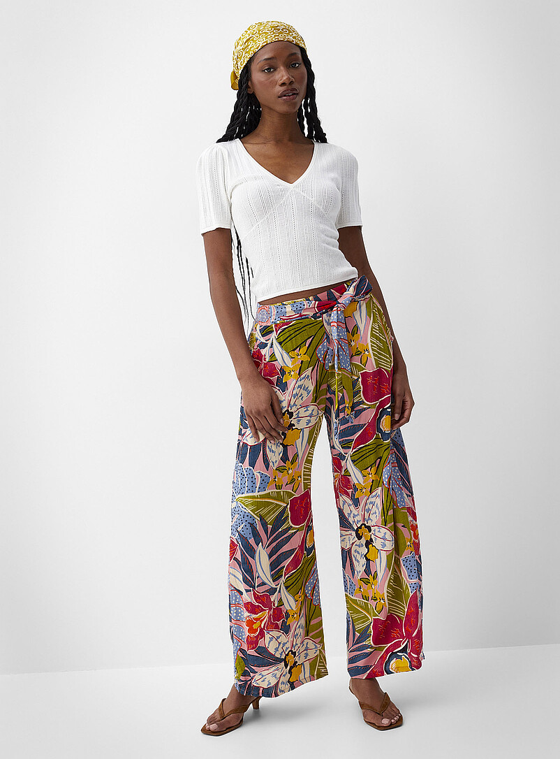Ic&ocirc;ne Black and White Tie ribbons printed wide-leg pant for women