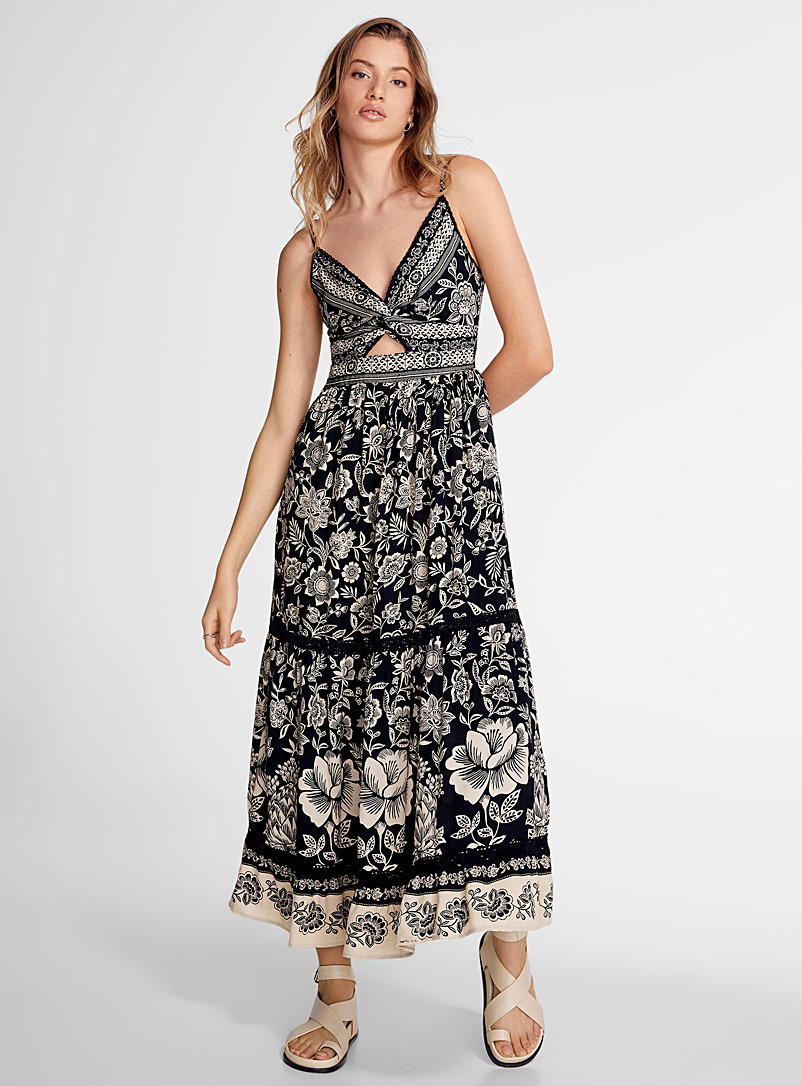 Icône Black and White Floral fantasy maxi dress for women