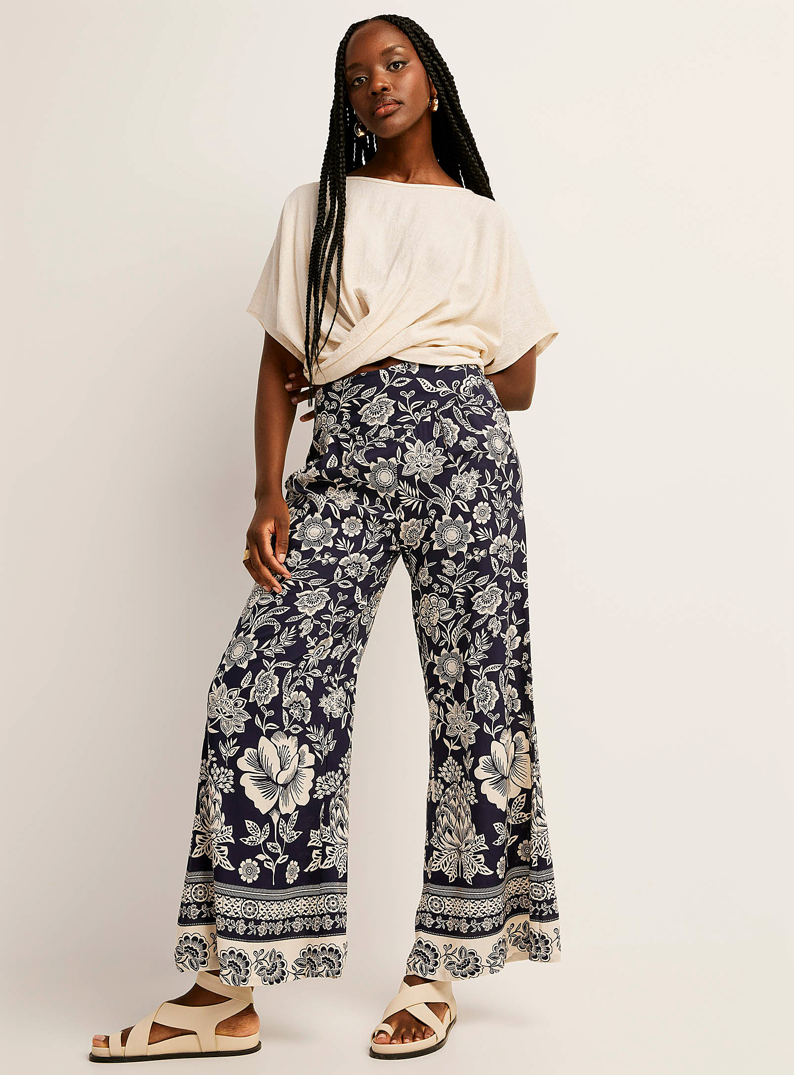 Icone Pleated Printed Palazzo Pant In Patterned Blue