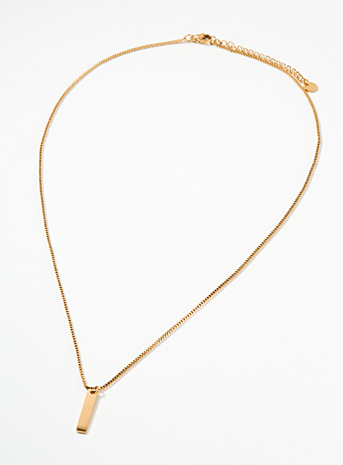 Le collier pendentif rectangulaire