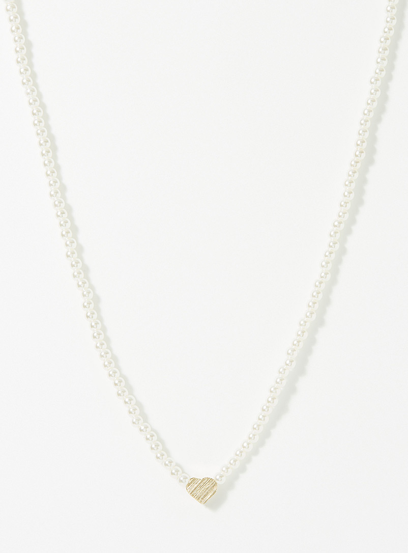 Simons: Le collier de perles coeur doré Blanc pour femme