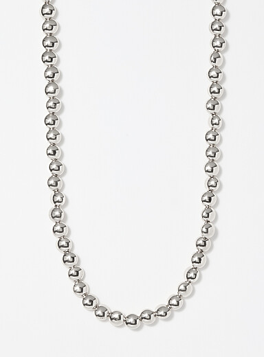 Le collier &eacute;clat m&eacute;tallique