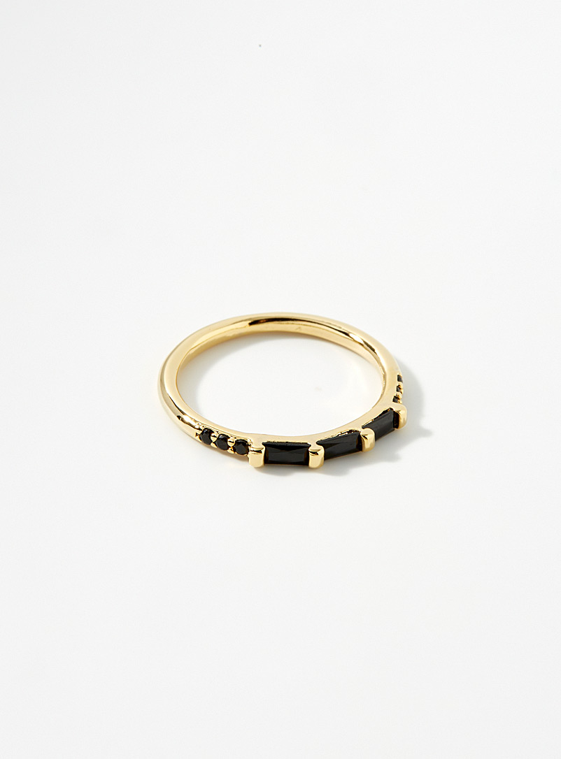 Simons Assorted Black stone golden ring for women