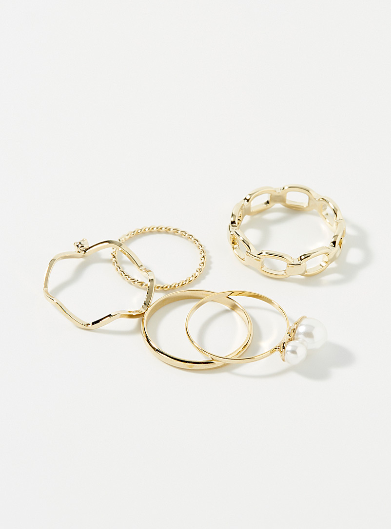 Varied minimalist rings Set of 5 | Simons | Shop Women's Rings Online ...