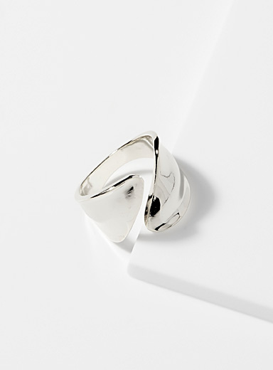Wrap-around ring