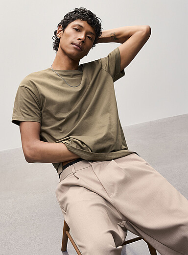 Djab: Le t-shirt droit col rond DJAB 101 <b>Coupe allong&eacute;e</b> Kaki - Sauge - Olive pour homme