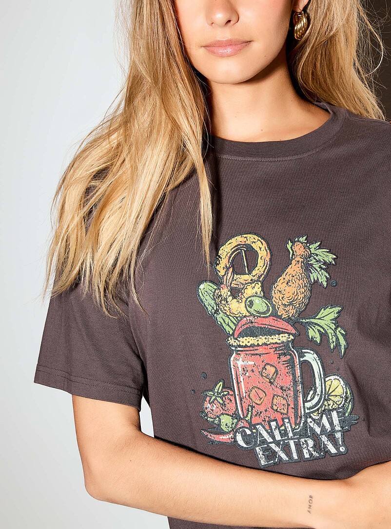 Ic&ocirc;ne: Le t-shirt carr&eacute; ample imprim&eacute; d&eacute;cor&eacute; Blanc cass&eacute; pour femme