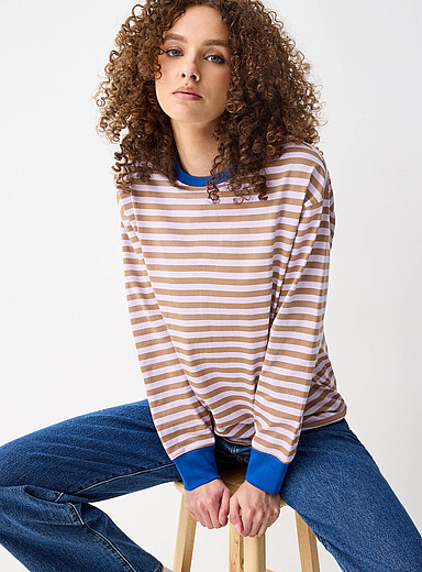 Le t-shirt ray&eacute; bordures contrastantes