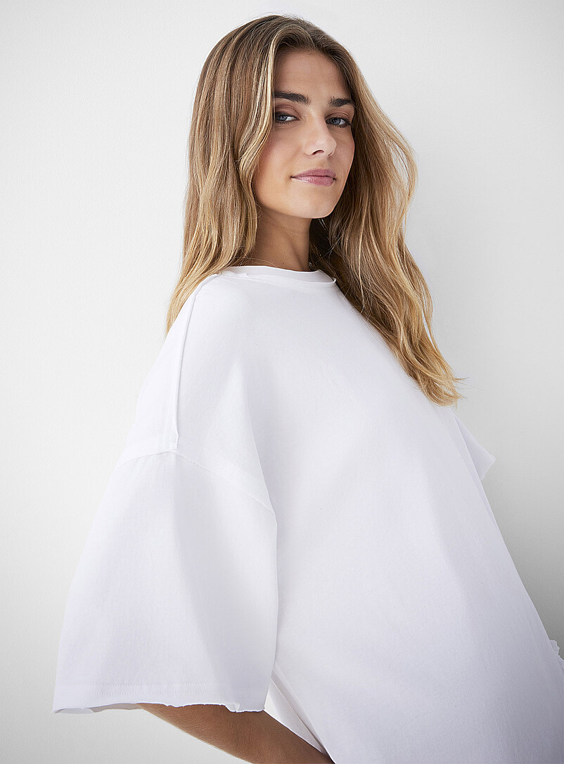 Ic&ocirc;ne Burnt/Brick Orange Ruffled oversized T-shirt for women