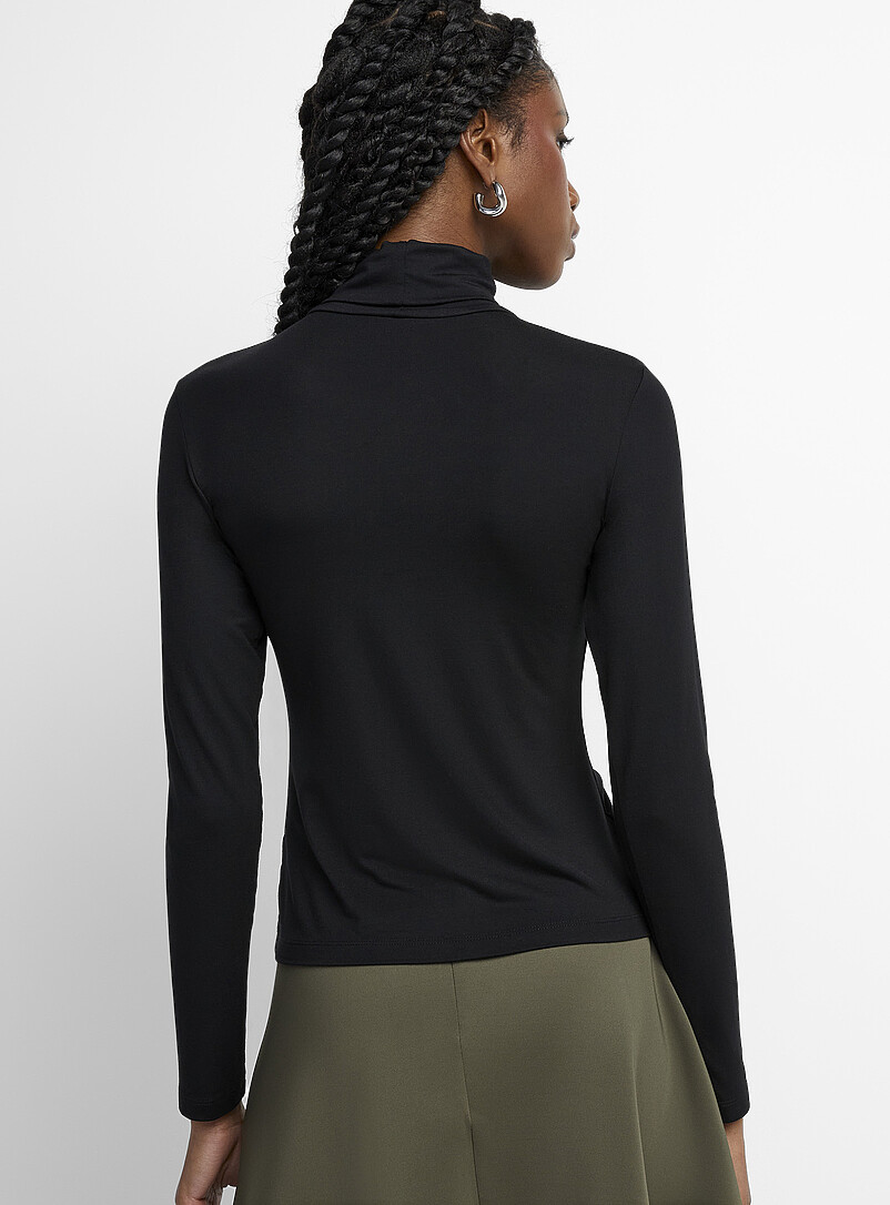Turtleneck long-sleeve T-shirt product image 2