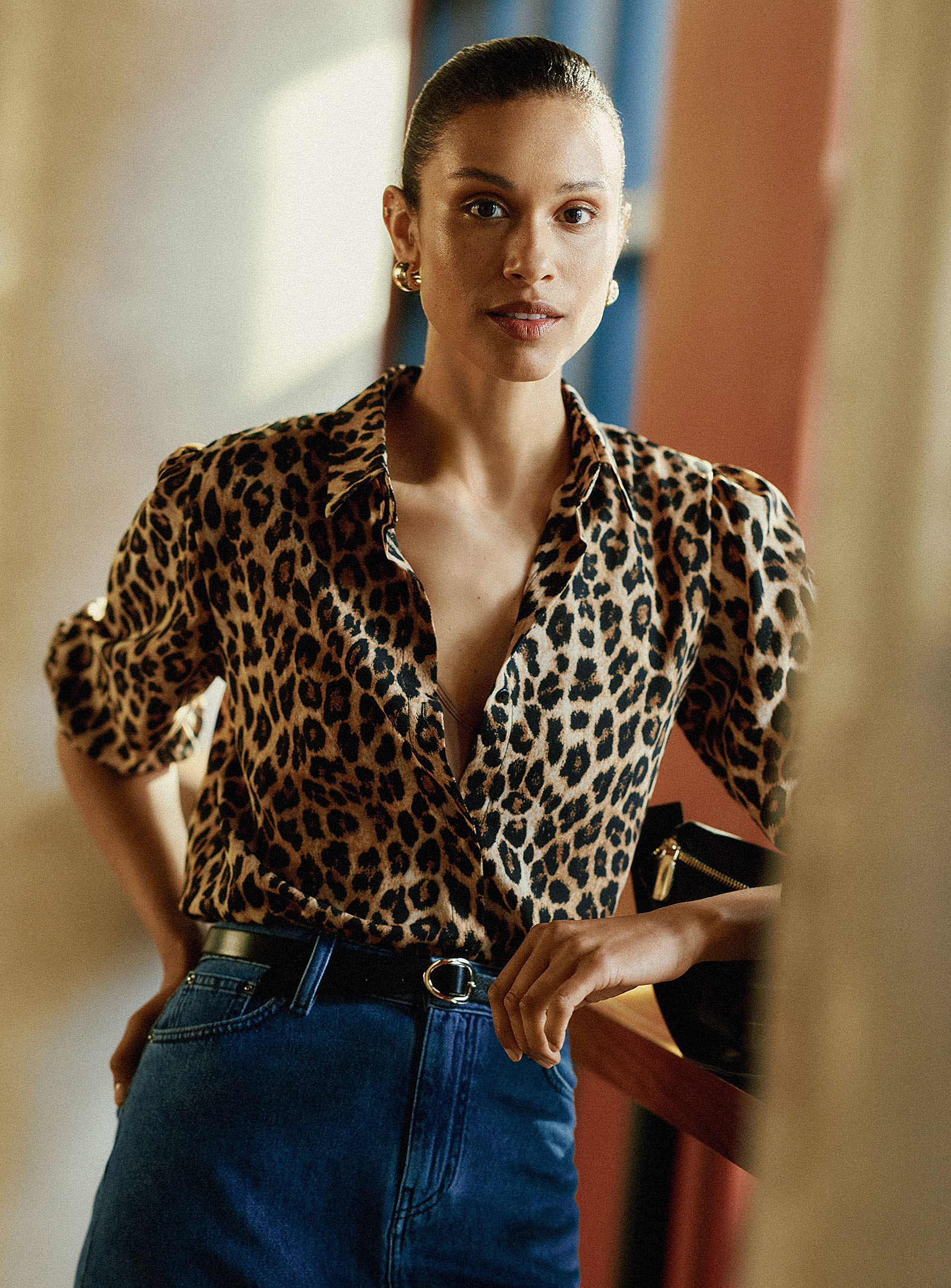 Contemporaine - Women's Leopard flowy shirt