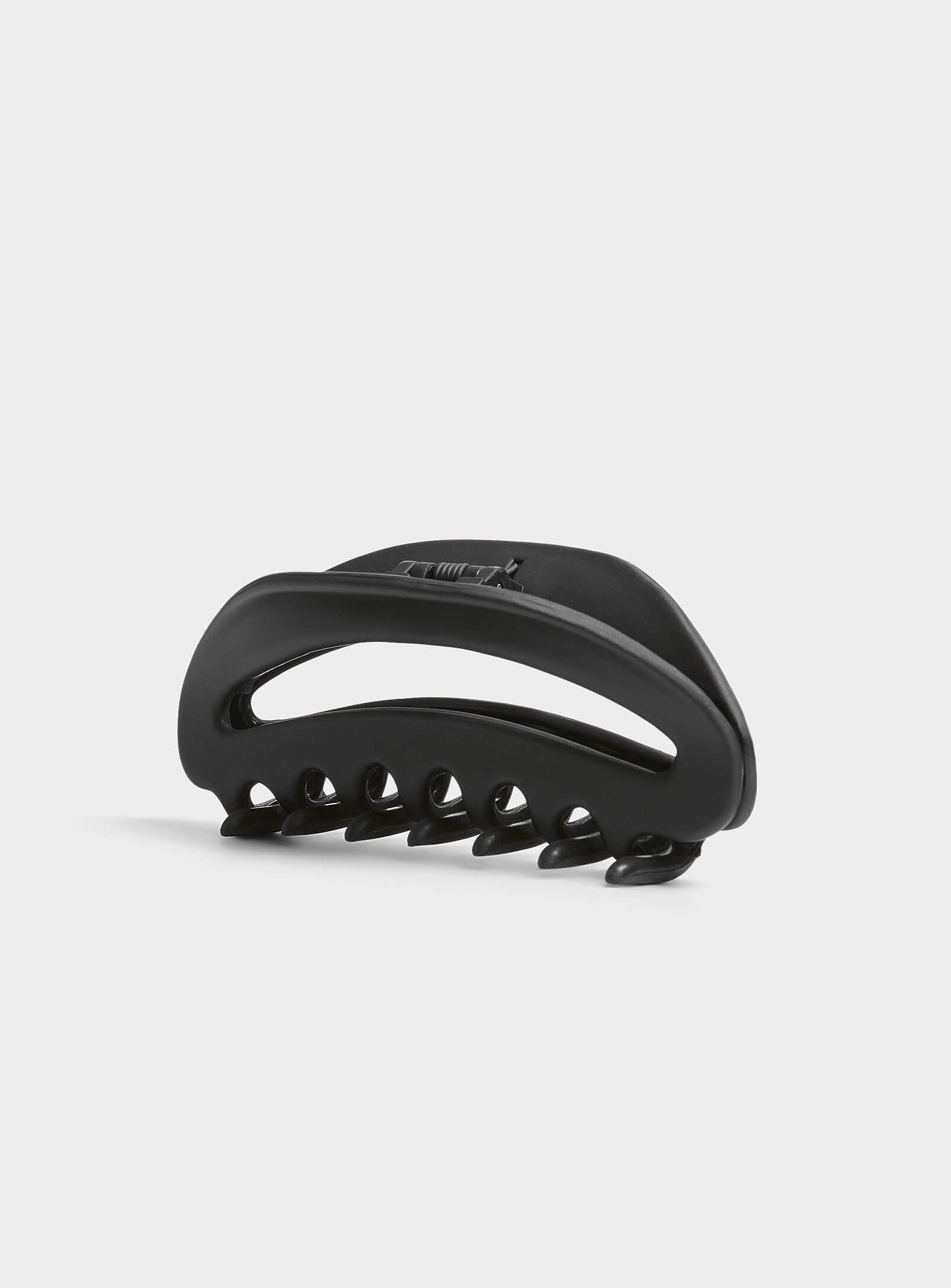 Simon's Rounded Matte Clip In Black