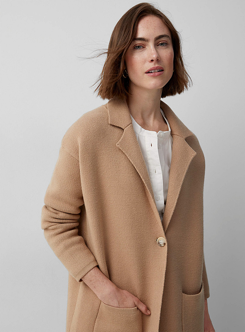 Lyla + Luxe: Le cardigan style manteau col cranté Miel chameau pour femme