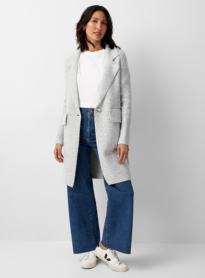 Lyla + Luxe: Le cardigan style manteau poches à rabat Gris pâle pour femme