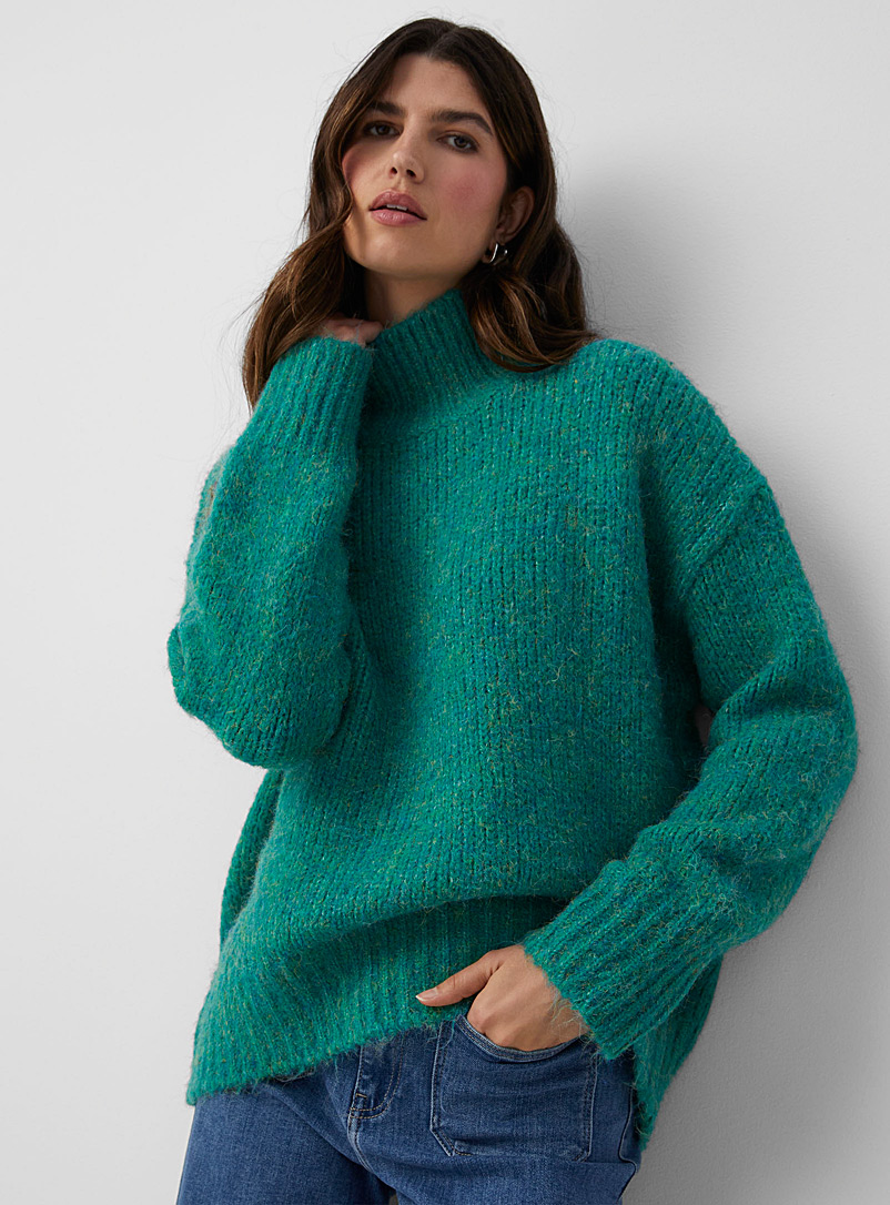 Lyla + Luxe Green Oversized heathered green sweater for women