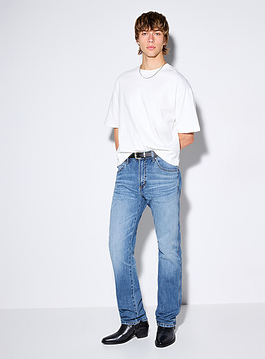 Wrangler: Le jean bleu moyen Retro <b>Coupe droite &eacute;troite</b> Bleu p&acirc;le - Bleu ciel pour homme