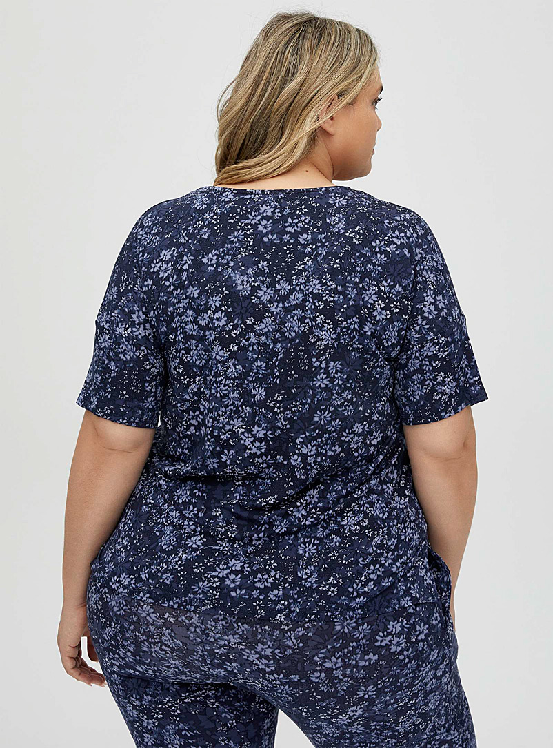 Donna Karan: Le t-shirt jardin nocturne Taille plus Bleu à motifs pour femme