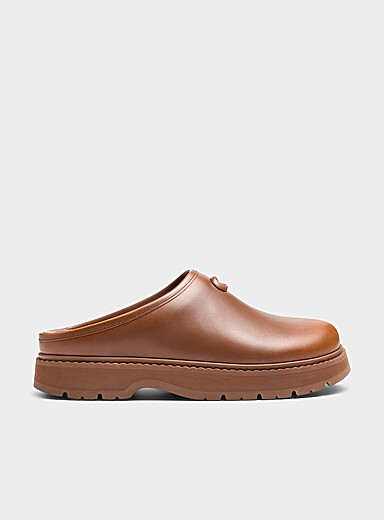 Coach: Le sabot Sport cuir effet us&eacute; Homme Brun pour homme