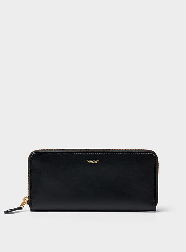 Rear pocket leather wallet