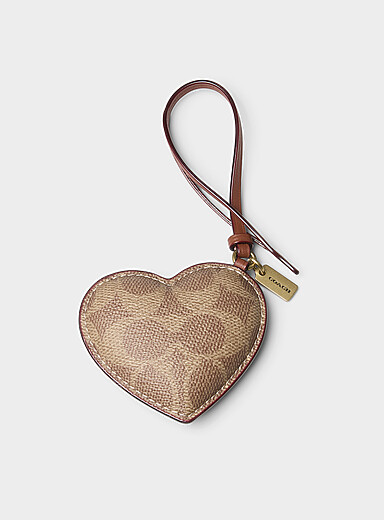 Signature design heart charm key chain