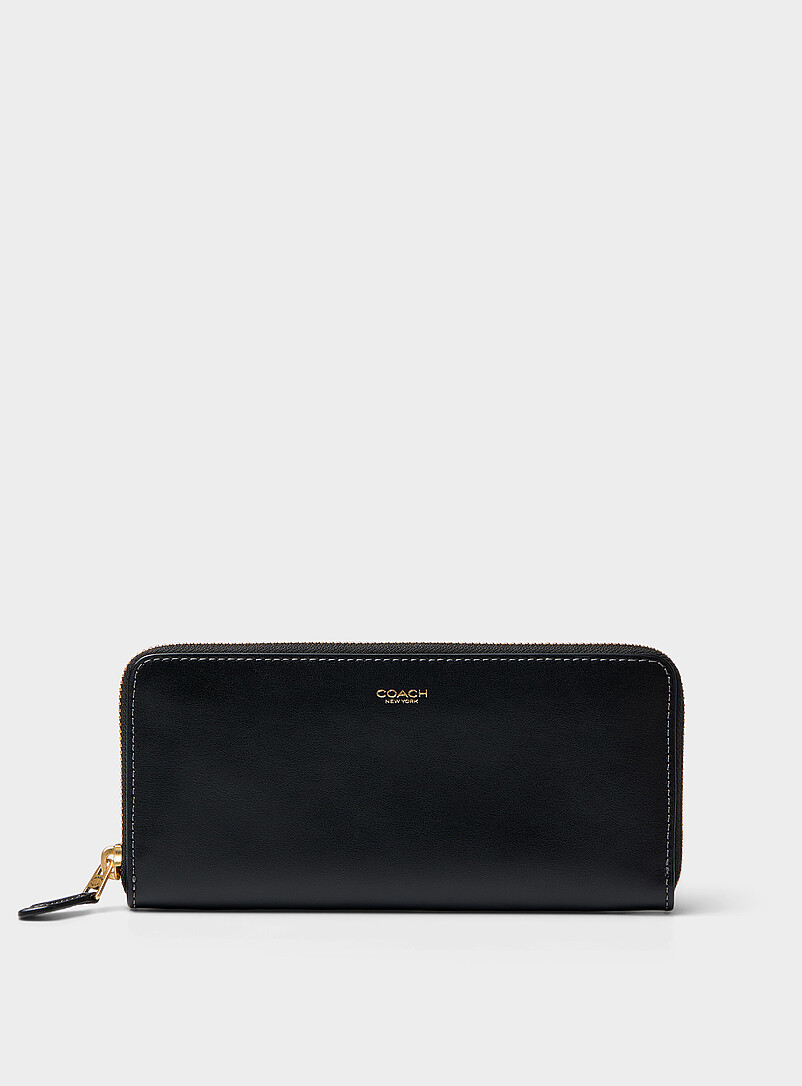 Rear pocket leather wallet product image (primary)