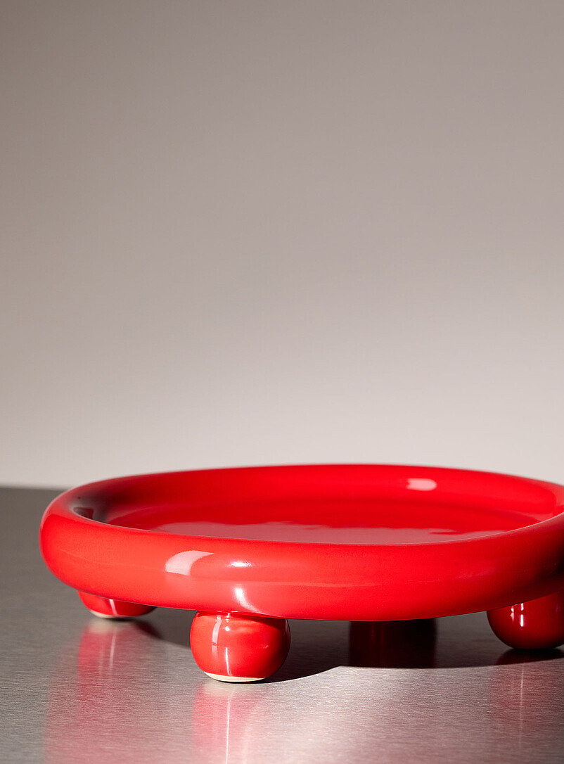 Red legs small round tray product image 2