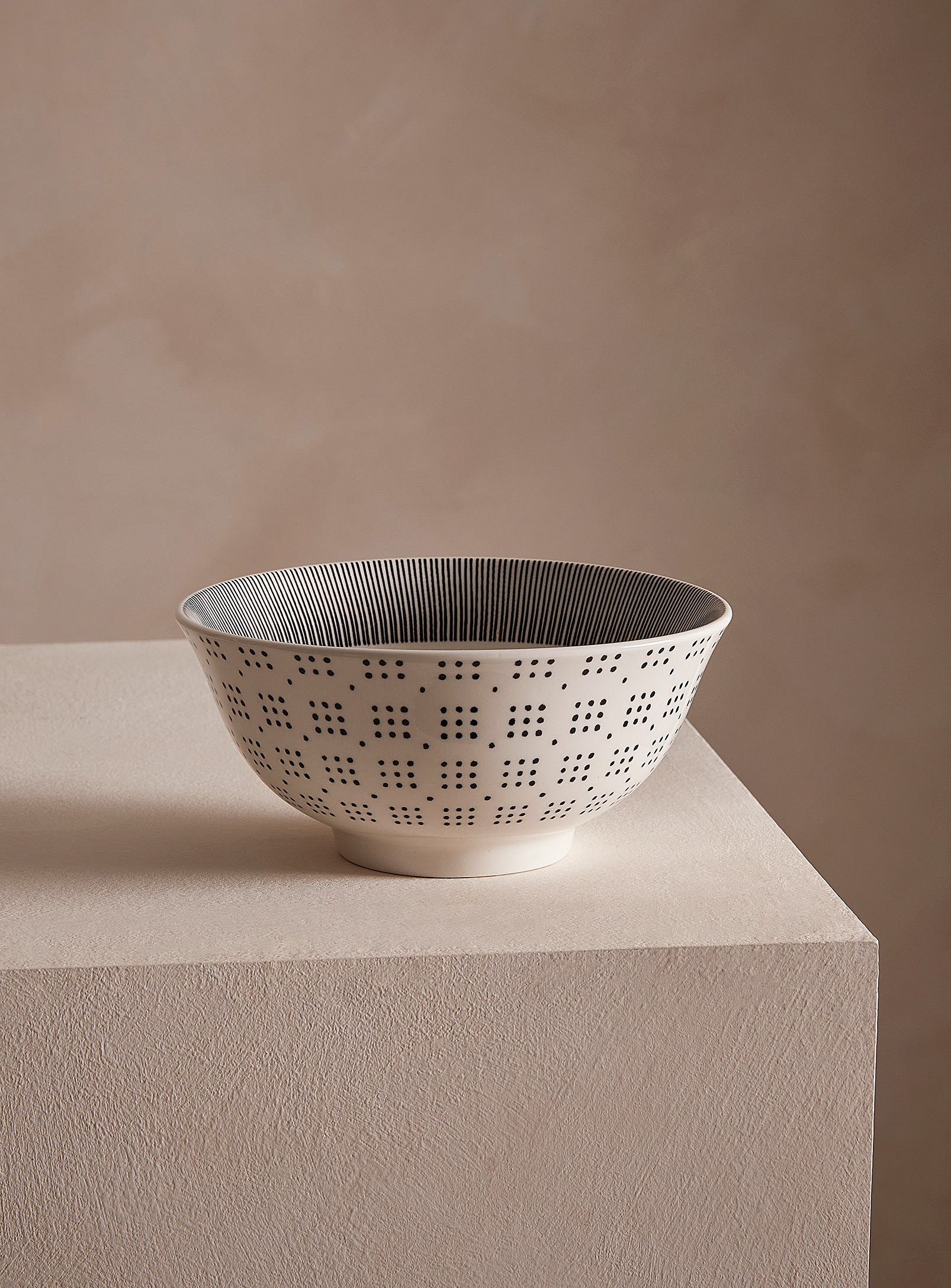 Simons Maison Linear Geometric Smal Bowl In Patterned White