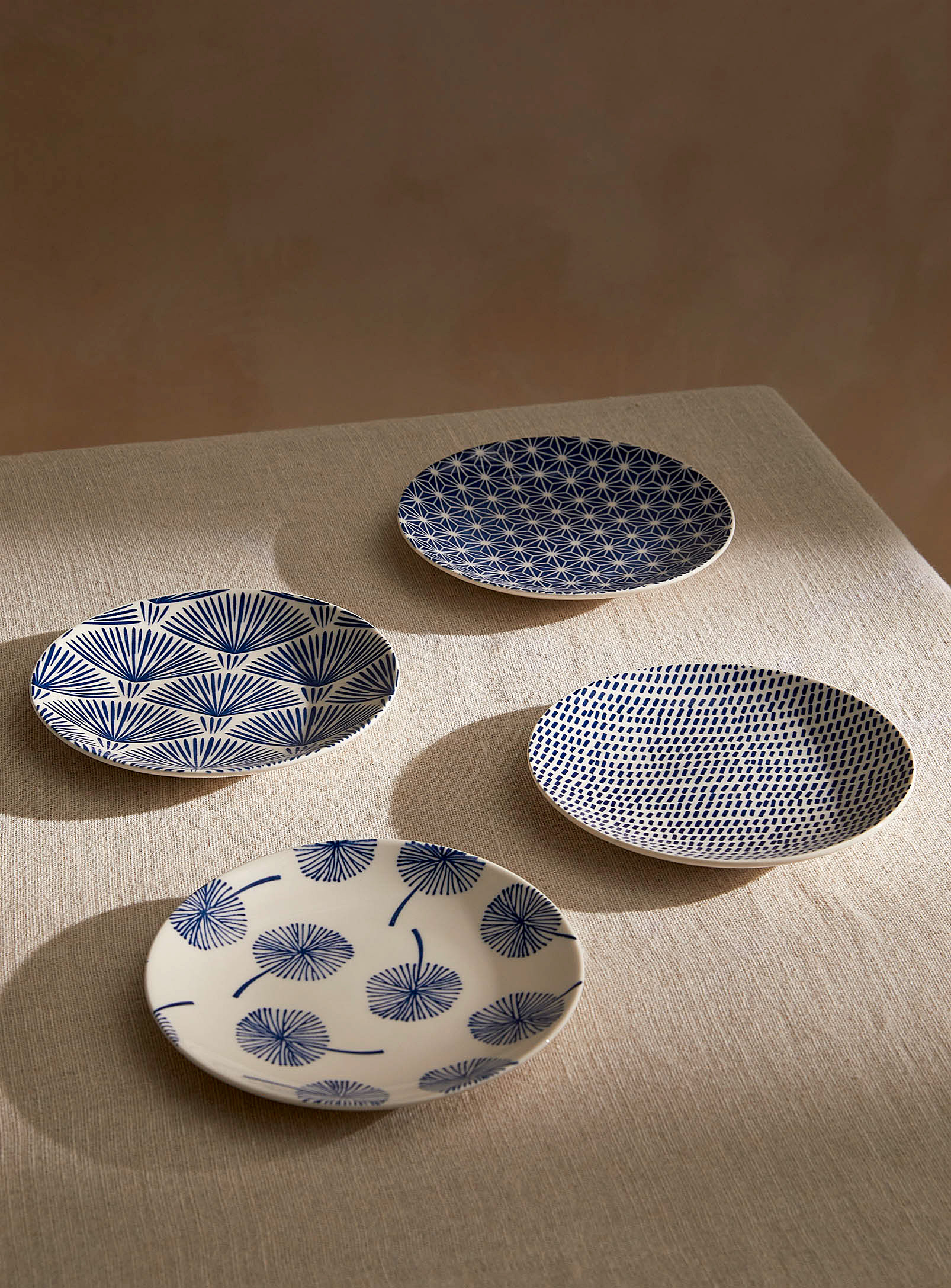 Simons Maison Dandelions Small Plates Set Of 4 In Blue