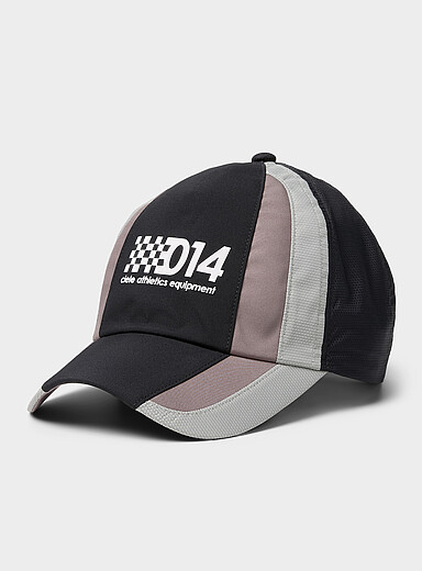 <i>Racing</i> cap