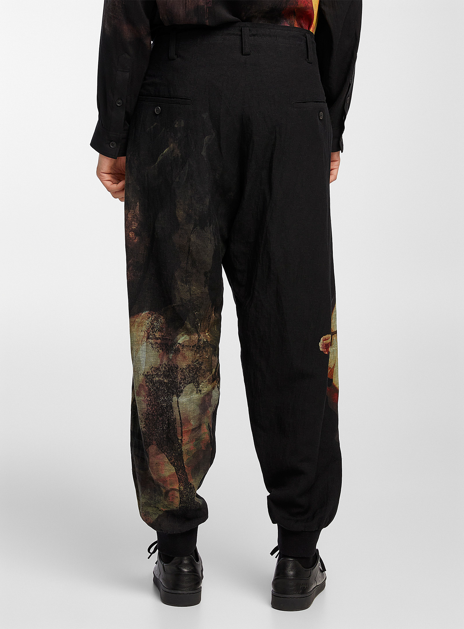 Yohji Yamamoto - Le pantalon imprimé A-Nightmare chevilles côtelées