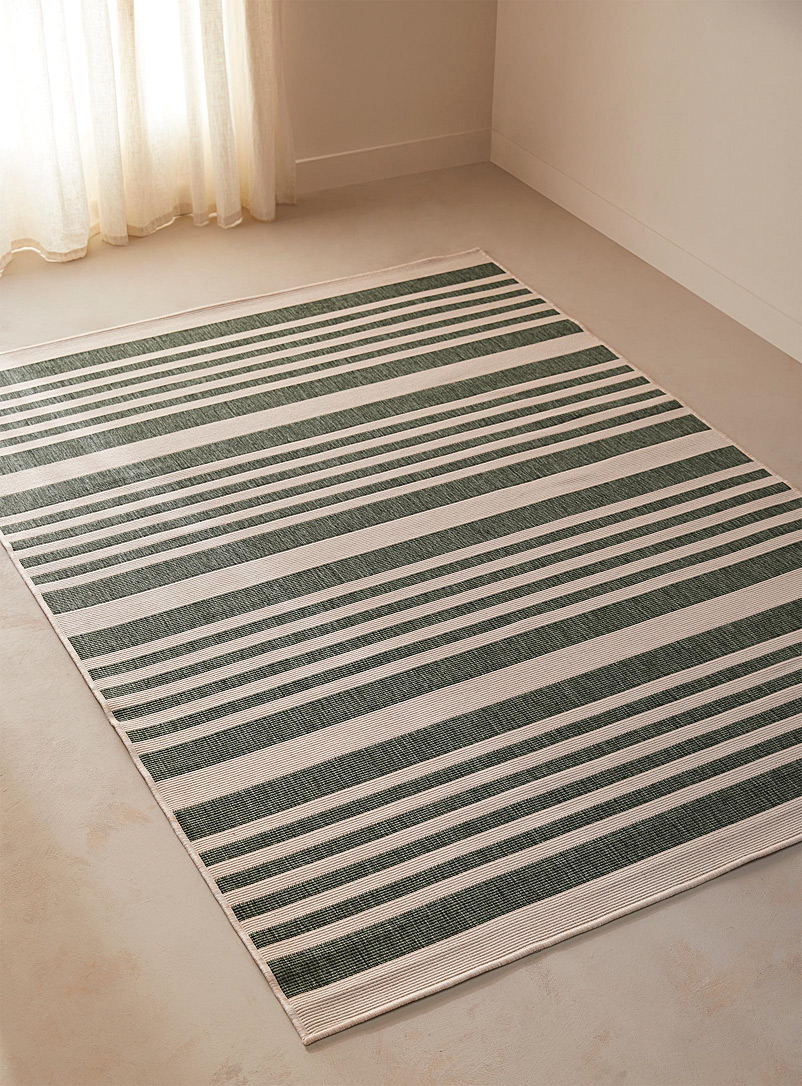 Simons Maison: Le tapis intérieur et extérieur rayures verdoyantes Voir nos formats offerts Vert assorti