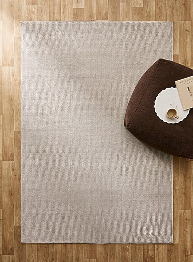 Simons Maison: Le tapis boucl&eacute; uni beige taupe Voir nos formats offerts Blanc cass&eacute;