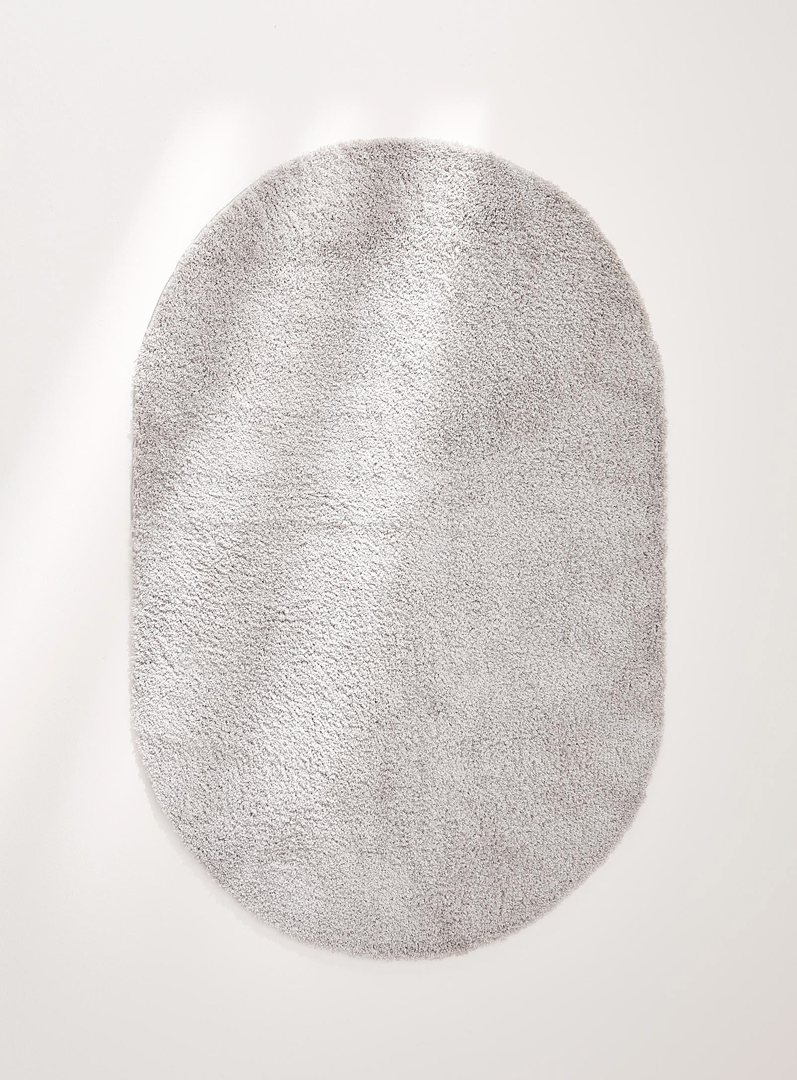 Simons Maison Nature's Essence Oval Shag Rug 120 X 180 Cm In Light Grey