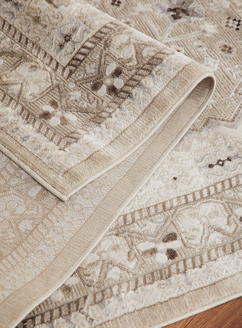 Beige medallions rug See available sizes product image 3