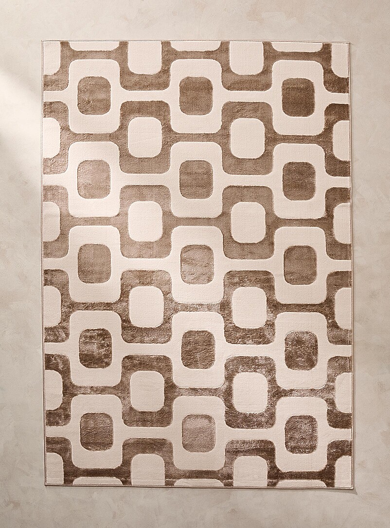 Geometric chains rug See available sizes product image (primary)
