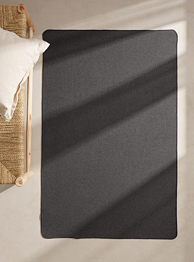 Le tapis d'entr&eacute;e antid&eacute;rapant chin&eacute; 90 x 140 cm